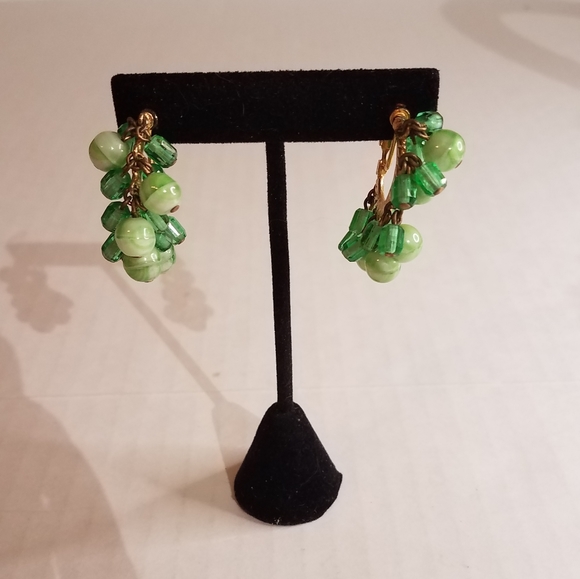 Jewelry - Clip on earring  j285